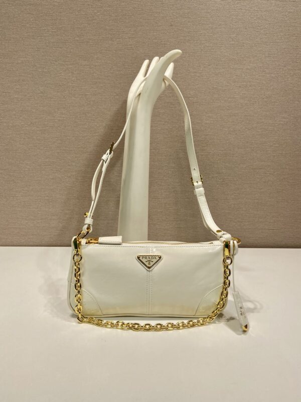 Prada Re-Edition 2002 medium leather shoulder bag