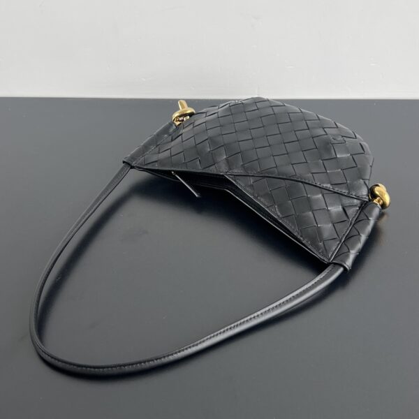 BOTTEGA VENETA Baby Solstice