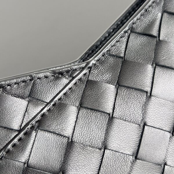 BOTTEGA VENETA Baby Solstice