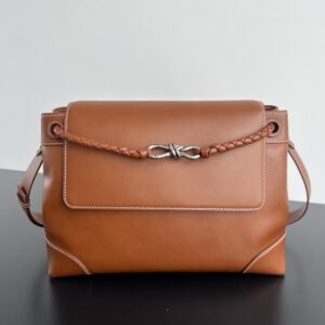 BOTTEGA VENETA Andiamo Messenger