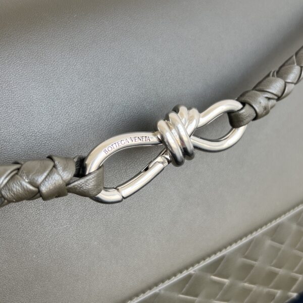 BOTTEGA VENETA Andiamo Messenger