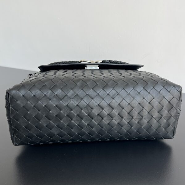 BOTTEGA VENETA Andiamo Messenger