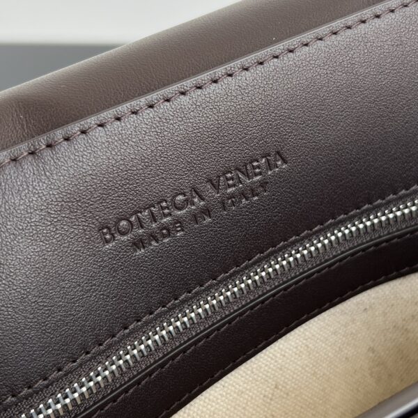 BOTTEGA VENETA Andiamo Messenger