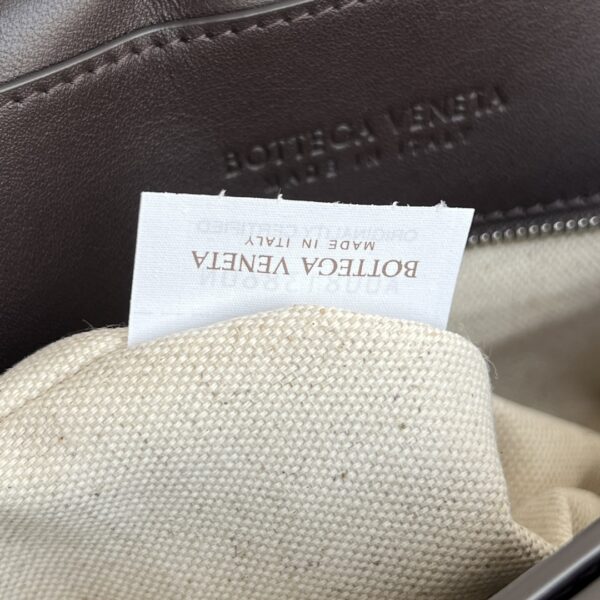 BOTTEGA VENETA Andiamo Messenger