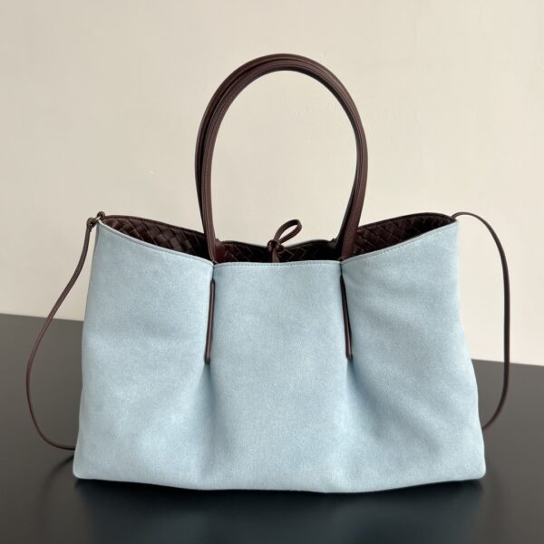 BOTTEGA VENETA Pinacoteca Medium