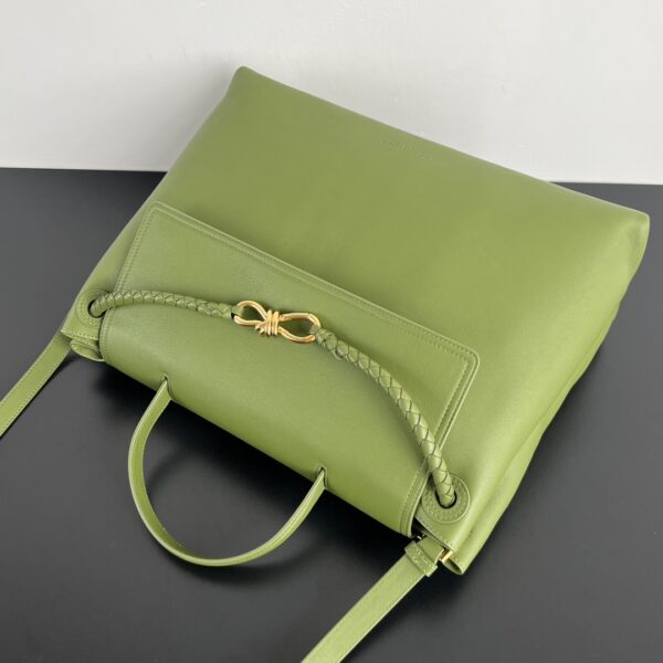 BOTTEGA VENETA Large Ciao Ciao