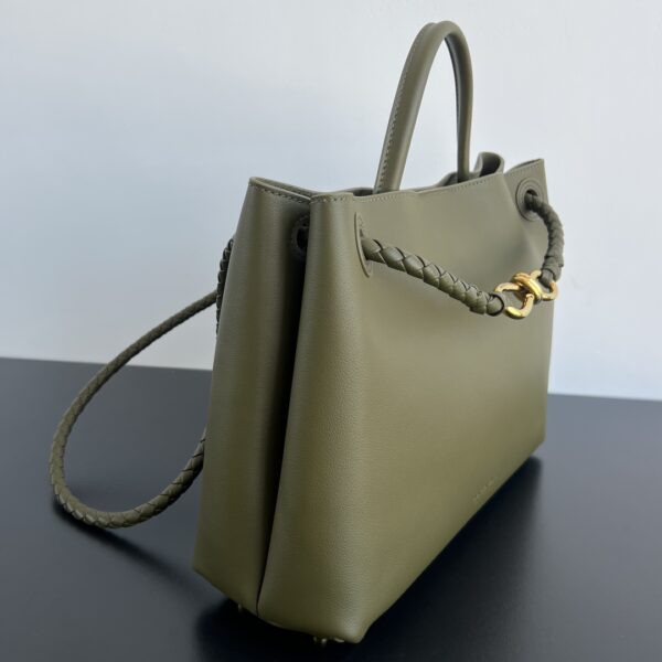 BOTTEGA VENETA Andiamo Medium