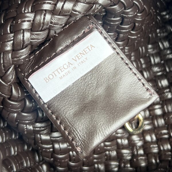 BOTTEGA VENETA Small Tosca
