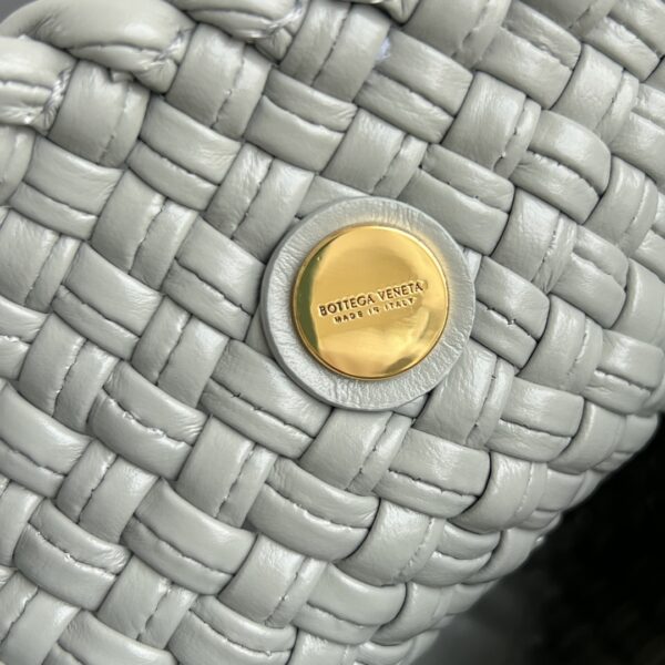 BOTTEGA VENETA Small Tosca