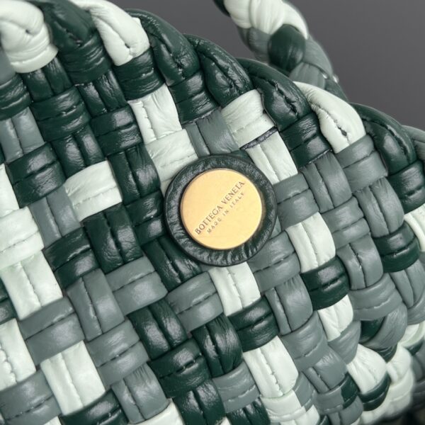 BOTTEGA VENETA Small Tosca