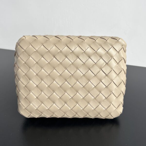 BOTTEGA VENETA Small Parachute