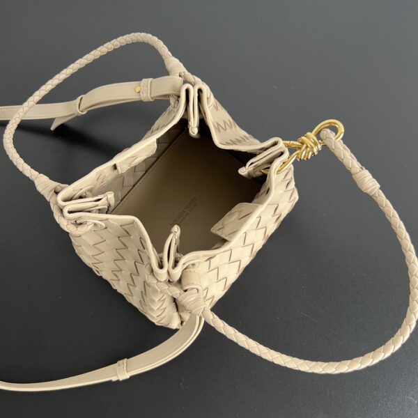 BOTTEGA VENETA Small Parachute