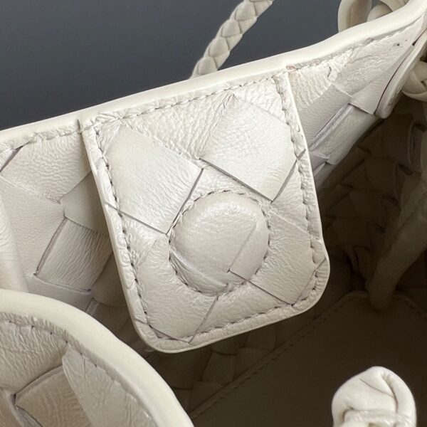 BOTTEGA VENETA Small Parachute