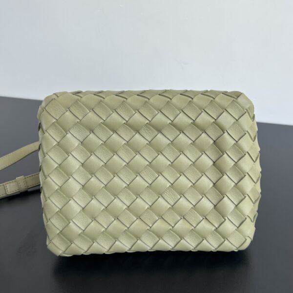 BOTTEGA VENETA Small Parachute