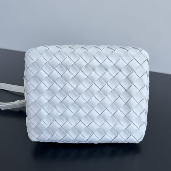 BOTTEGA VENETA Small Parachute