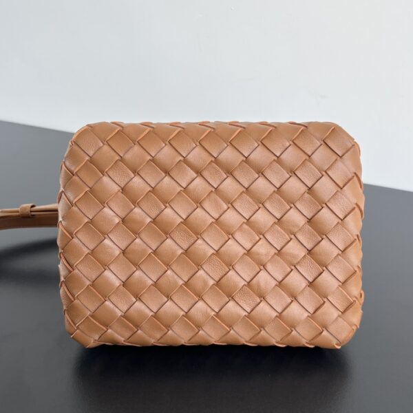 BOTTEGA VENETA Small Parachute