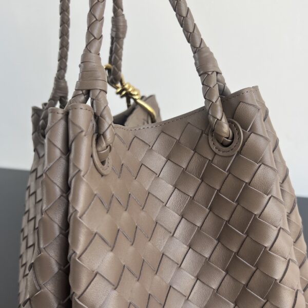BOTTEGA VENETA Large Parachute