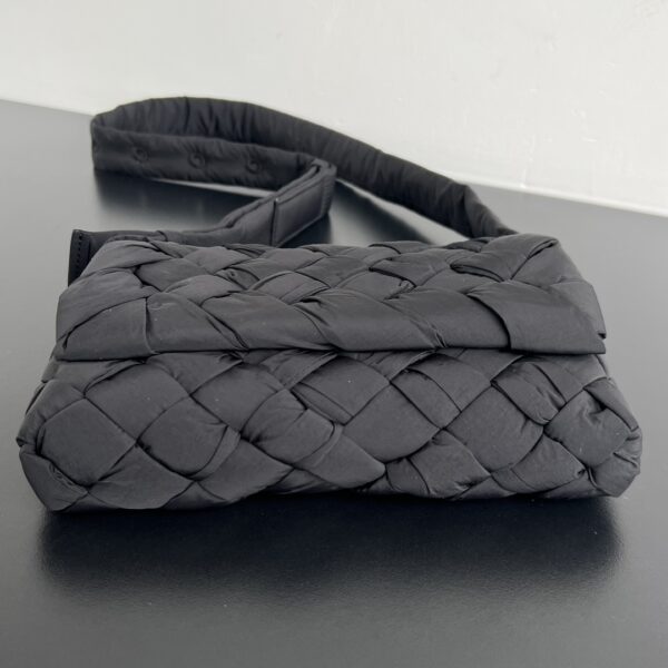 BOTTEGA VENETA Small Rumple Messenger