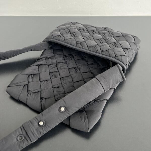 BOTTEGA VENETA Small Rumple Messenger