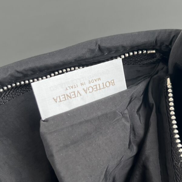 BOTTEGA VENETA Small Rumple Messenger