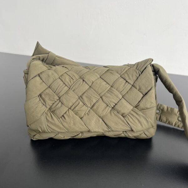 BOTTEGA VENETA Small Rumple Messenger
