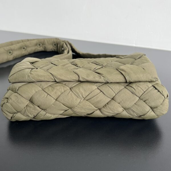 BOTTEGA VENETA Small Rumple Messenger