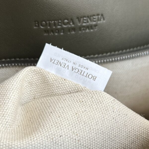 BOTTEGA VENETA Large Andiamo Messenger