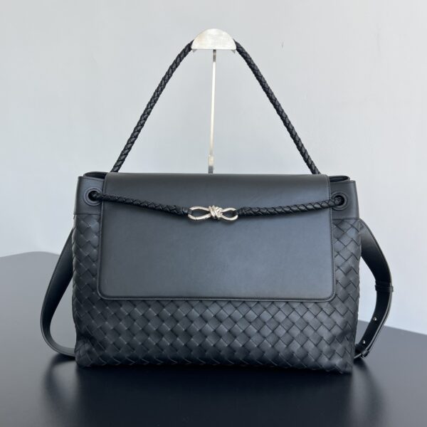 BOTTEGA VENETA Large Andiamo Messenger