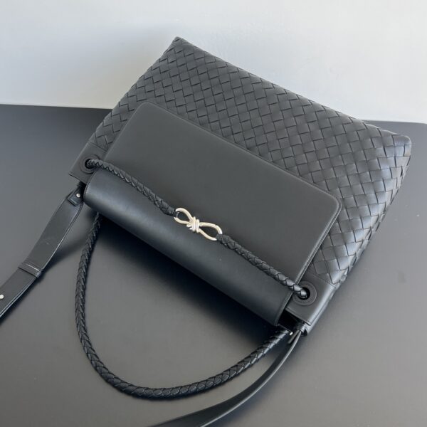 BOTTEGA VENETA Large Andiamo Messenger