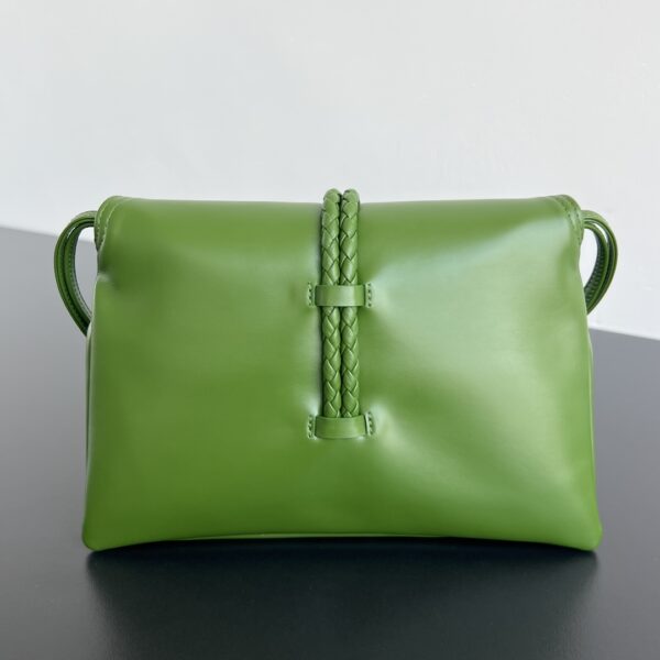 BOTTEGA VENETA Small Liberta