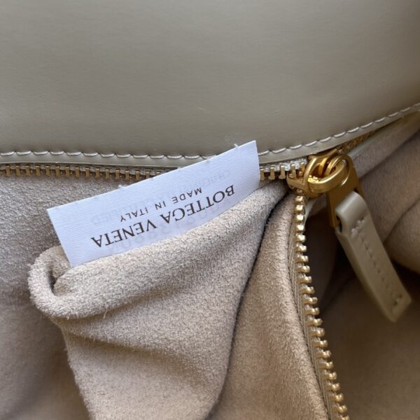 BOTTEGA VENETA Small Liberta