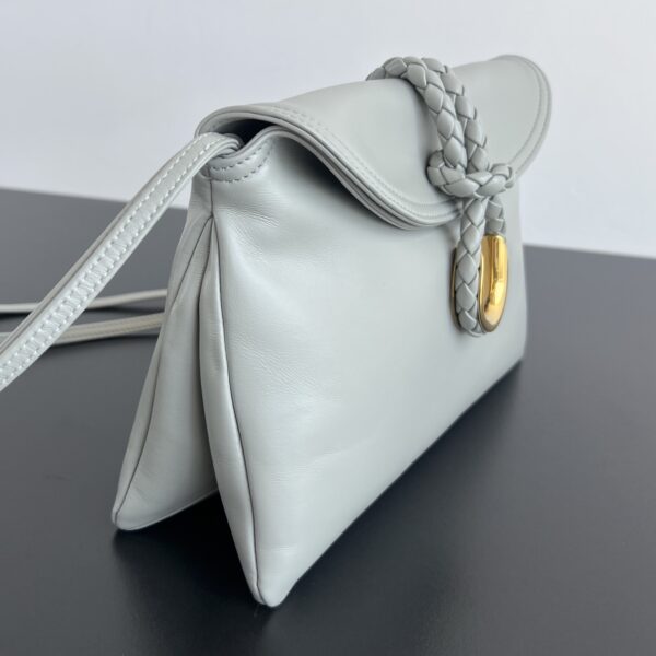 BOTTEGA VENETA Small Liberta
