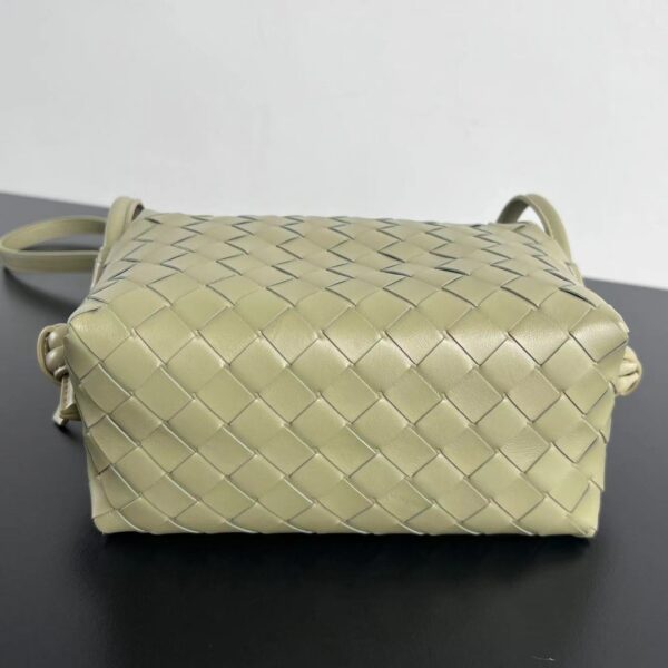 BOTTEGA VENETA Top Handle Loop
