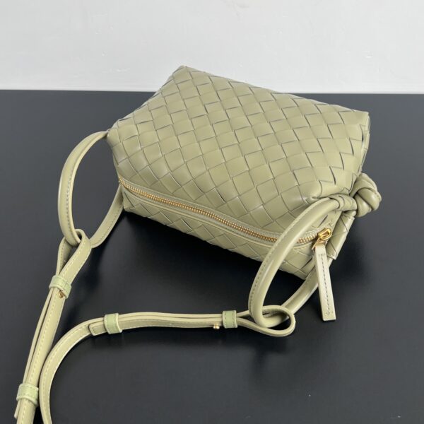 BOTTEGA VENETA Top Handle Loop