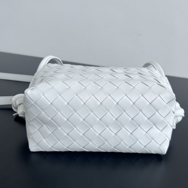 BOTTEGA VENETA Top Handle Loop