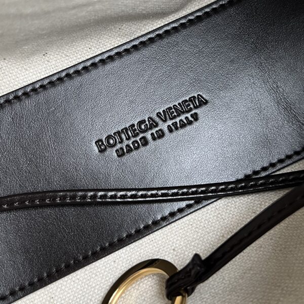BOTTEGA VENETA Top Handle Loop