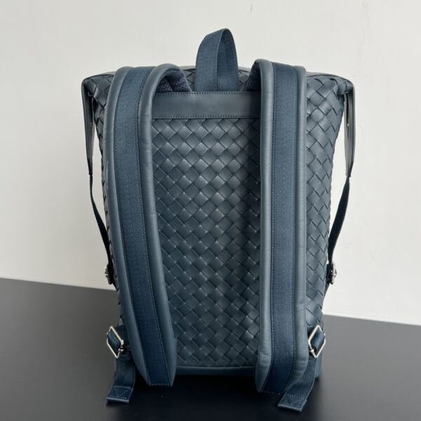 BOTTEGA VENETA Leather backpack