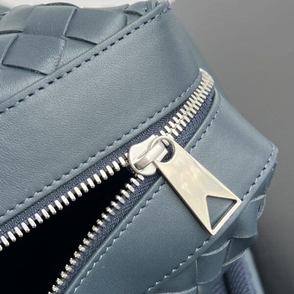 BOTTEGA VENETA Leather backpack