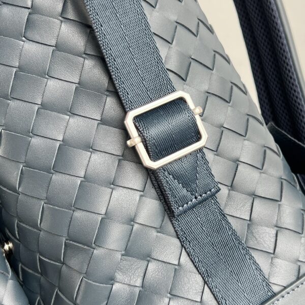 BOTTEGA VENETA Leather backpack