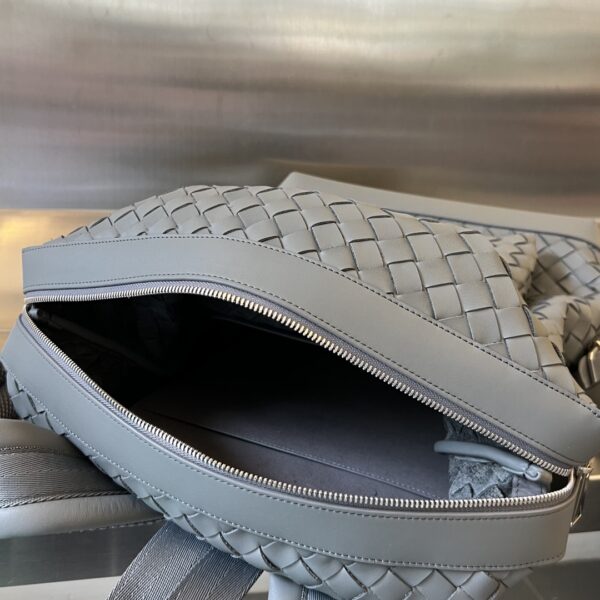 BOTTEGA VENETA Leather backpack