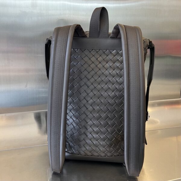 BOTTEGA VENETA Leather backpack