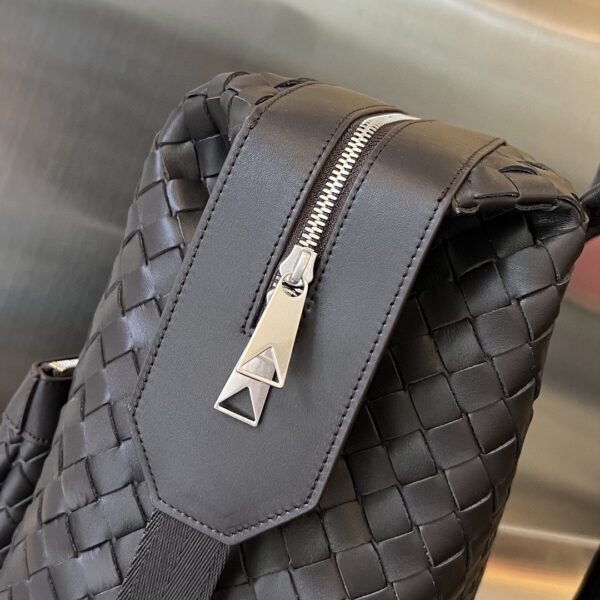 BOTTEGA VENETA Leather backpack