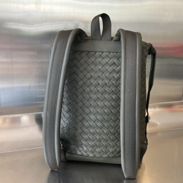 BOTTEGA VENETA Leather backpack