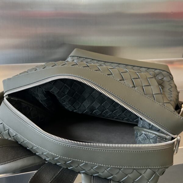 BOTTEGA VENETA Leather backpack