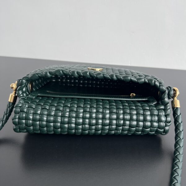 BOTTEGA VENETA Swing