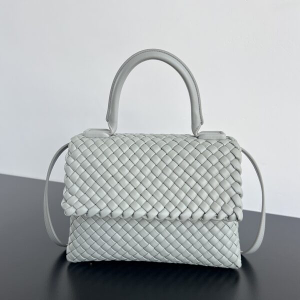 BOTTEGA VENETA Patti Shoulder Bag