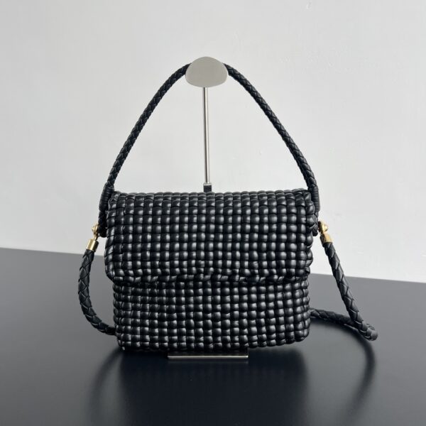 BOTTEGA VENETA Swing