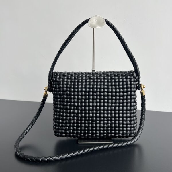 BOTTEGA VENETA Swing