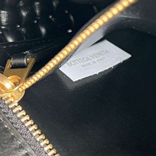 BOTTEGA VENETA Swing
