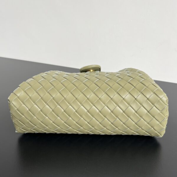 BOTTEGA VENETA Swing